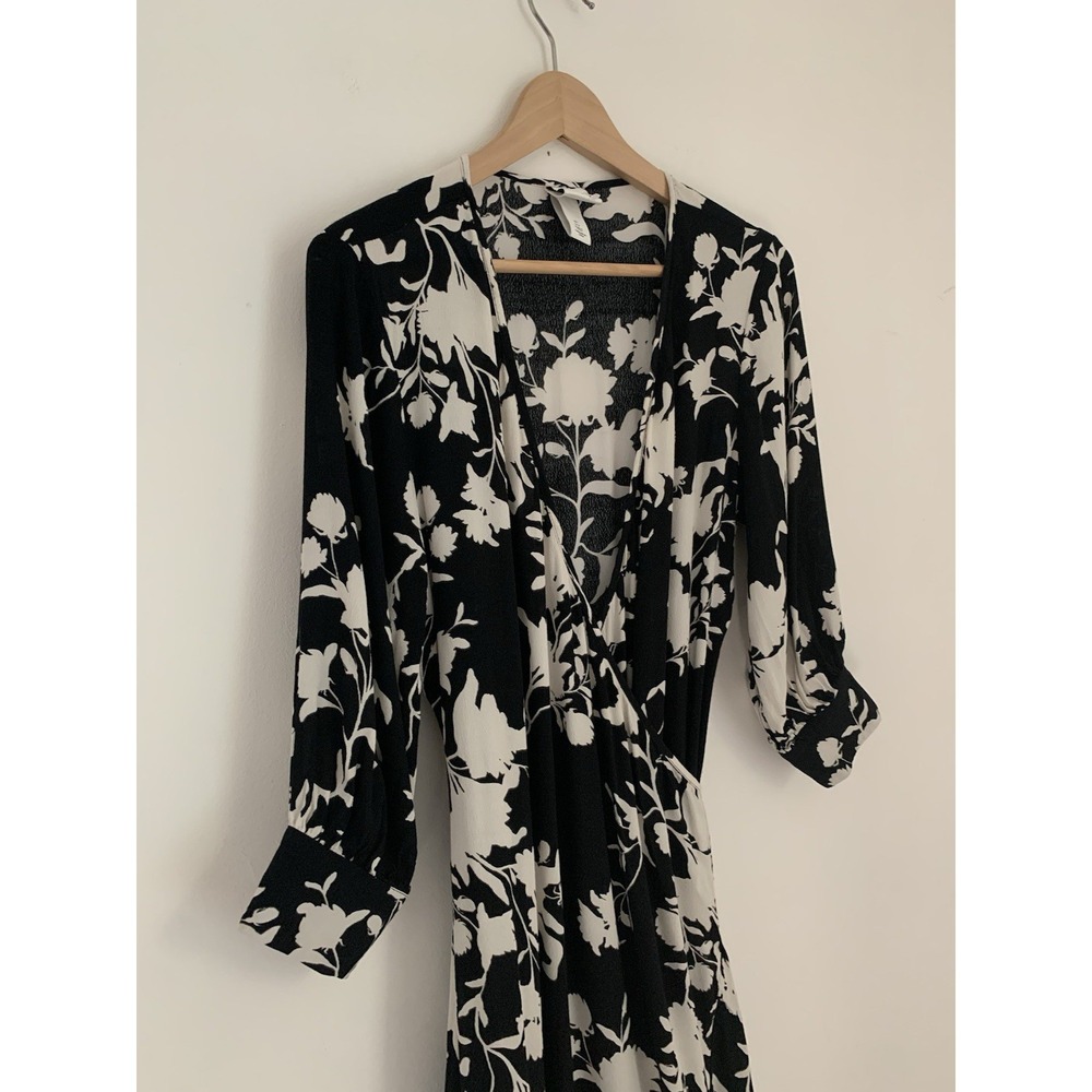 JOHANNA ORTIZ H&M COLLABORATION BLACK & WHITE ORCHID FLORAL WRAP DRESS SIZE L - Picture 3 of 12